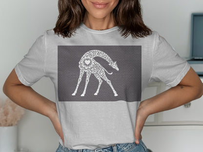 Artistic Giraffe Design on Casual Style T-Shirt